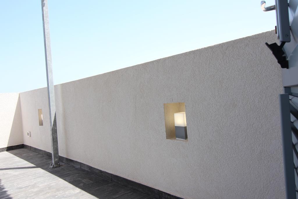 Ajamola Favignana